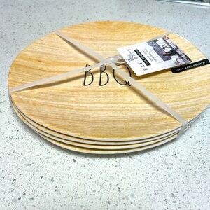 Rae Dunn Set of 4 Dinner Plates